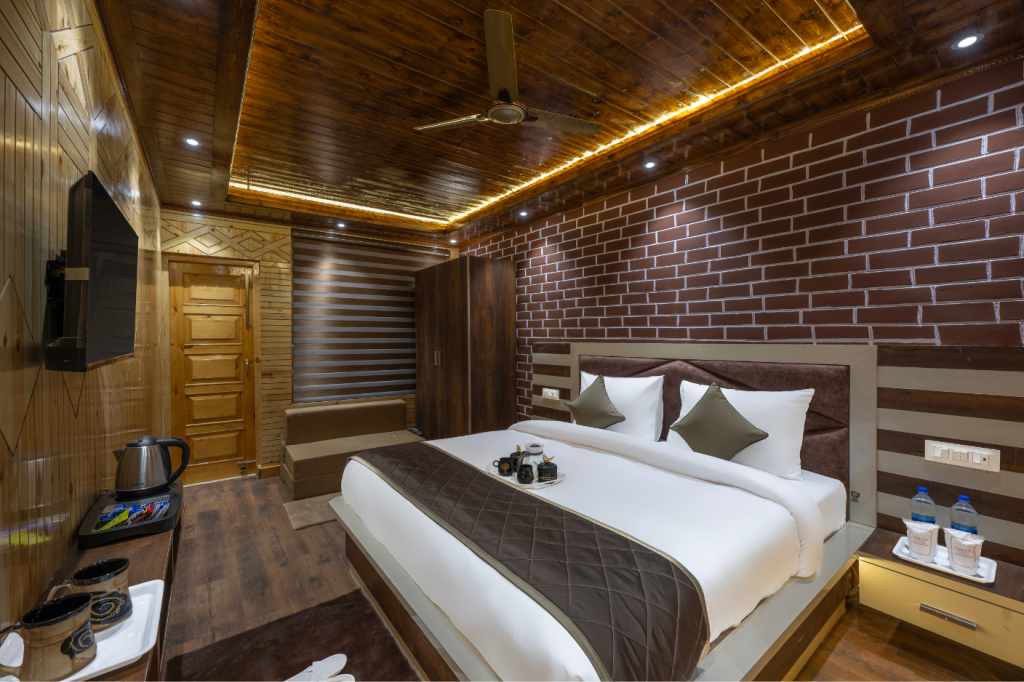 Spacious family bedroom in a private villa in Kasauli
