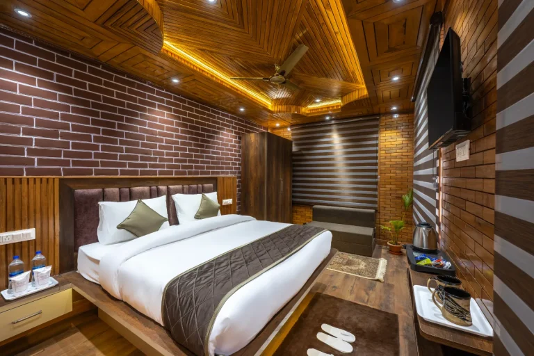 Hillside retreat bedroom in Kasauli villa for families