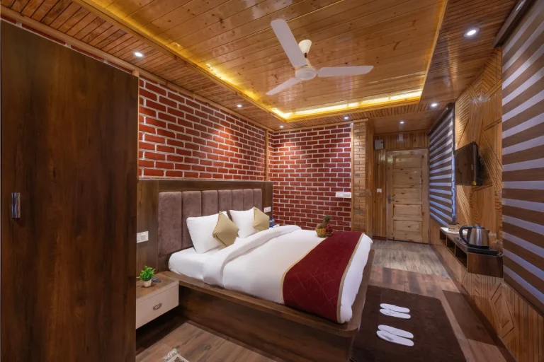 Private luxury villa bedroom in Kasauli